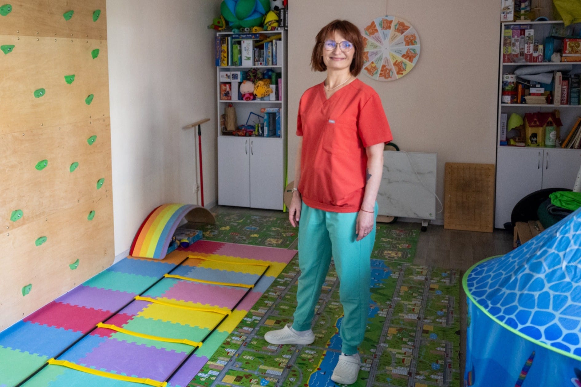 Meet Yuliya who Dedicates Herself to Healing Children with War Trauma