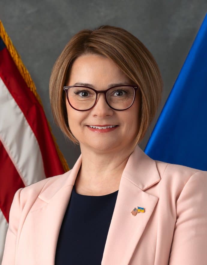 united-help-ukraine-board-Maryna-Baydyuk