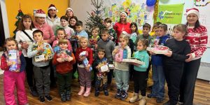 Donate toys secret Santa Urkaine